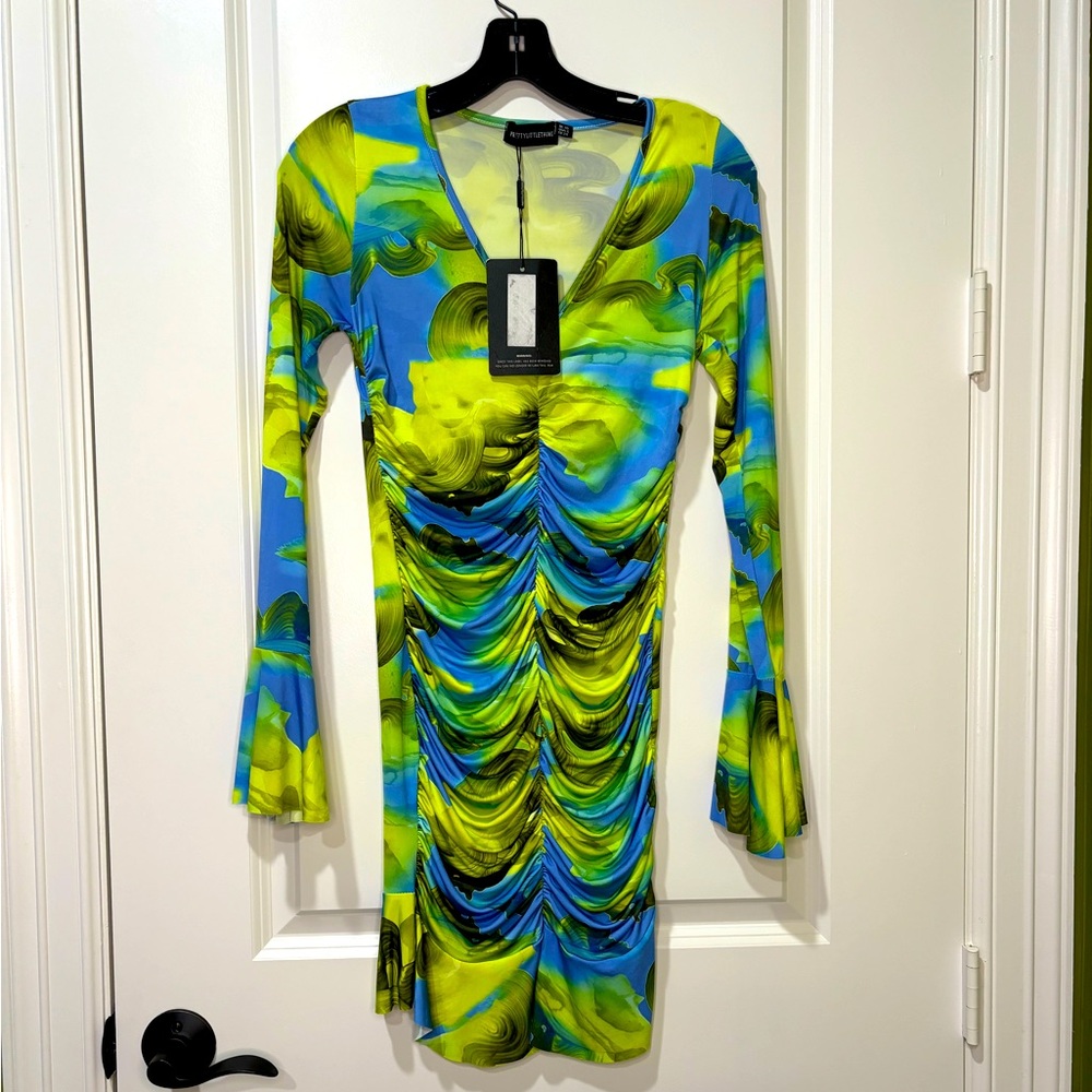 PrettyLittleThing Watercolor Abstract Bodycon Slinky Dress Size 6 NWT